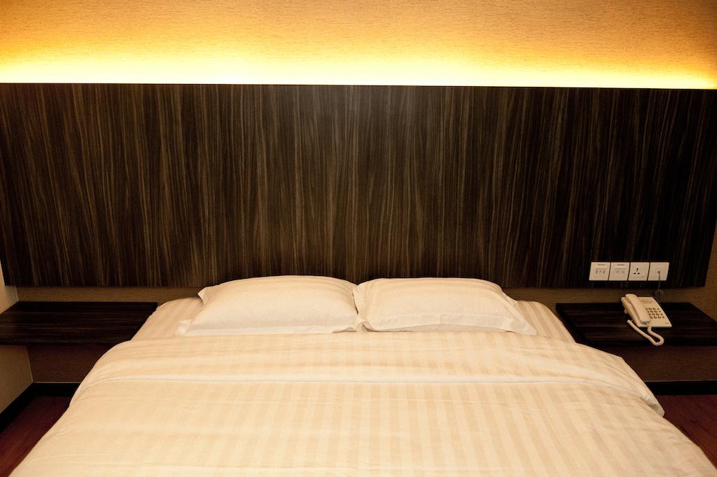Starz Hotel Kluang Rum bild